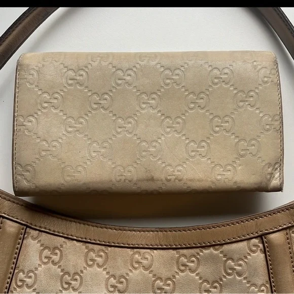 Authentic Gucci Guccissima Cream Beige Leather Trifold Wallet Gold Hardware - Picture 2 of 5